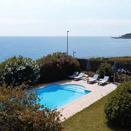 Вилла Cap D'antibes Sea View