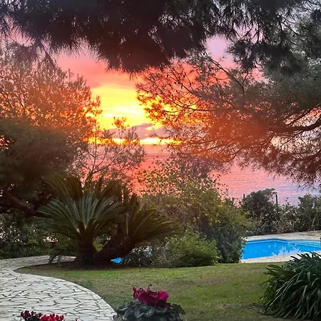 Вилла Cap D'antibes Sea View