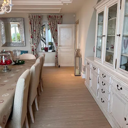 Вилла Cap D'antibes Sea View