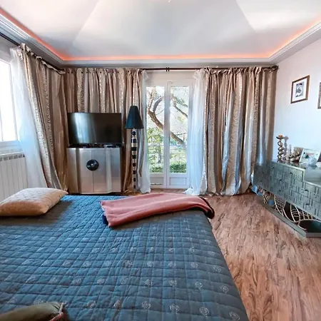 Вилла Cap D'antibes Sea View Антиб